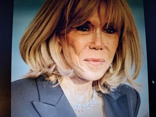 Koliko je daleko otišla optužba da je Brigitte Macron, prva dame Francuske rođena kao muško?!